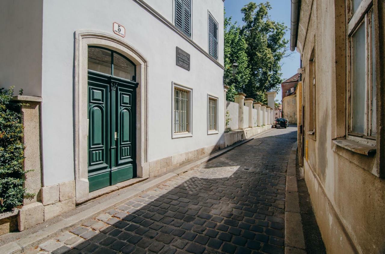 Old Town Tale Apartment Zagreb Luaran gambar