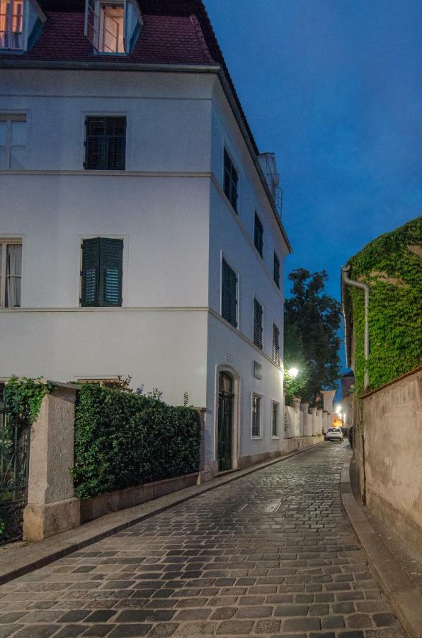 Old Town Tale Apartment Zagreb Luaran gambar